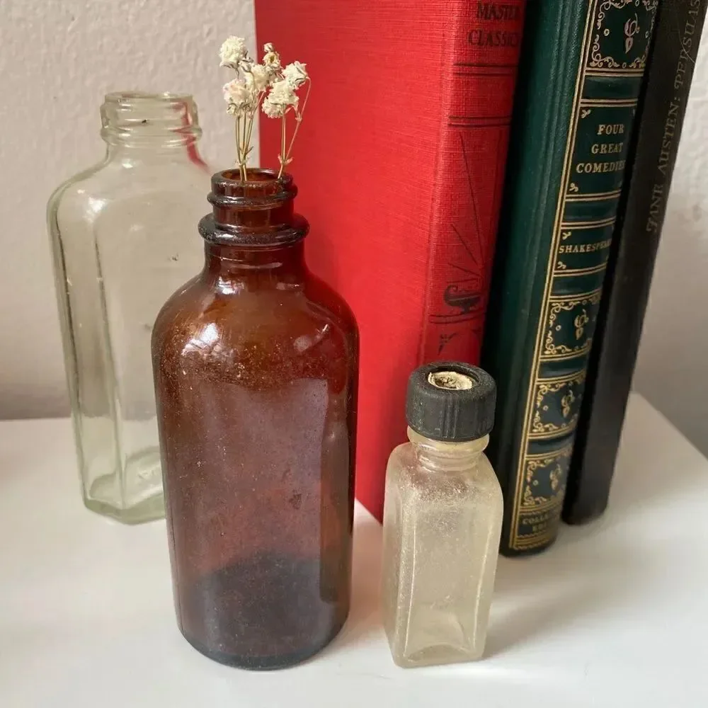 🎀 VINTAGE 🎀 1940s Set of Three Vintage Bottles Found in the Sea